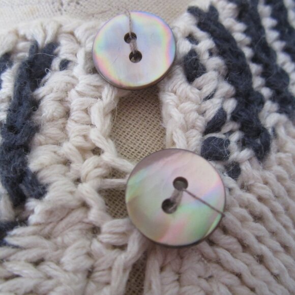 Hand Knit by Studio One Sweater in Beige with Large Pink Roses - Picture 8 of 9